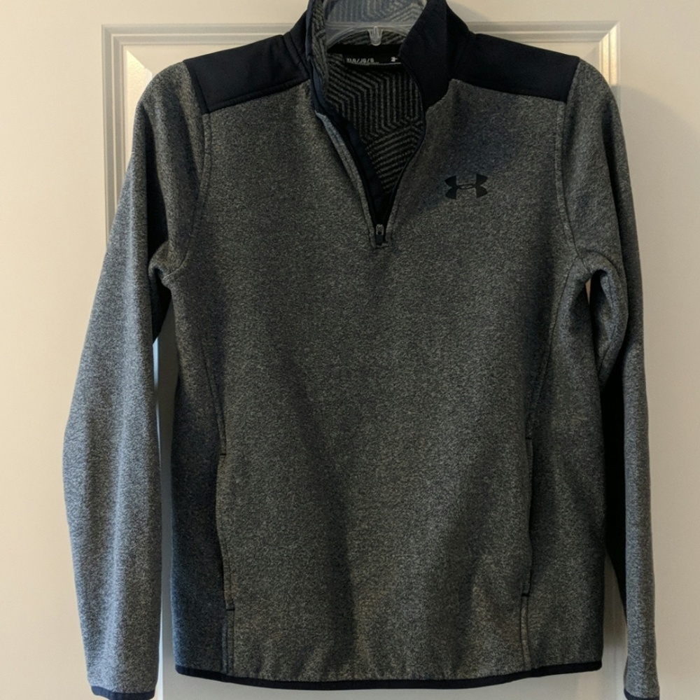 Under Armour Quarter Zip Pull Over